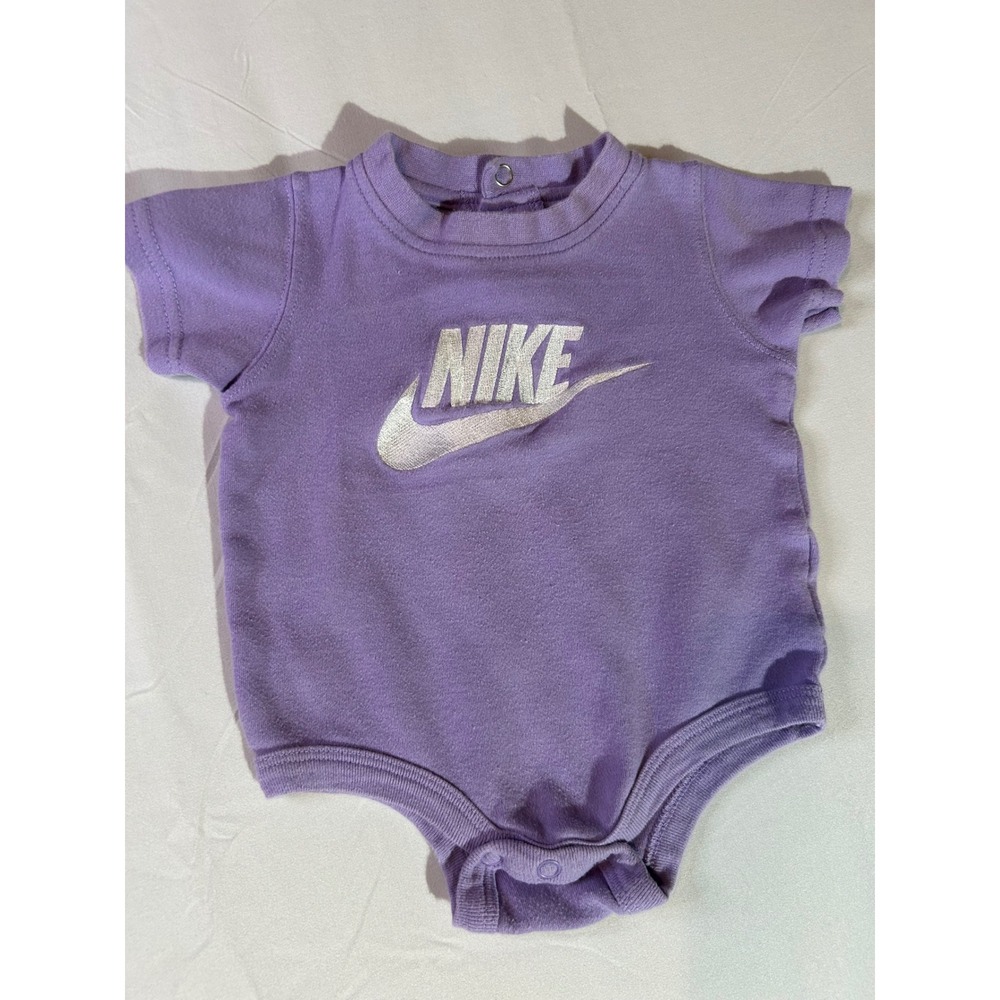 Nike Baby Girls Lavender Bodysuit Onesie 0 6 Months Snap Closure